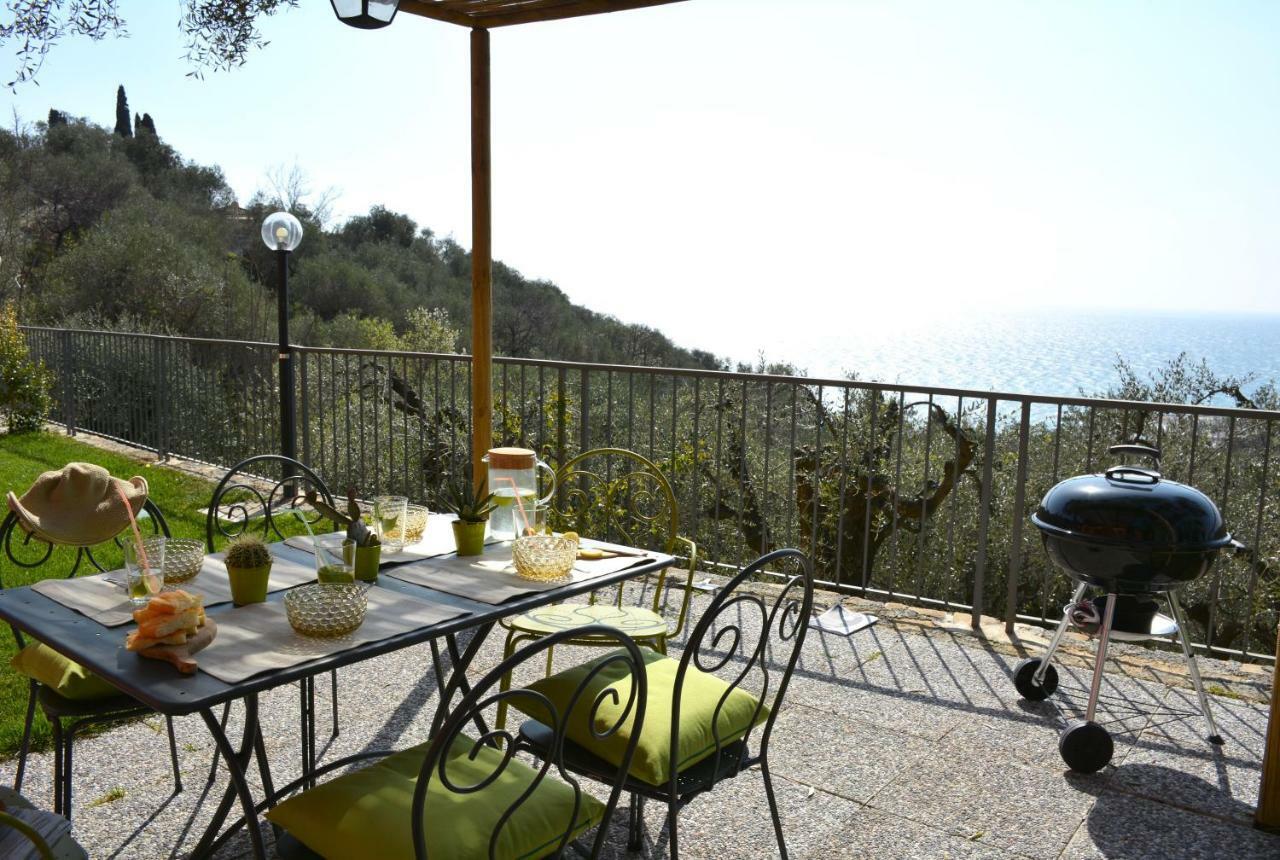 La Torretta Villa Imperia Bagian luar foto