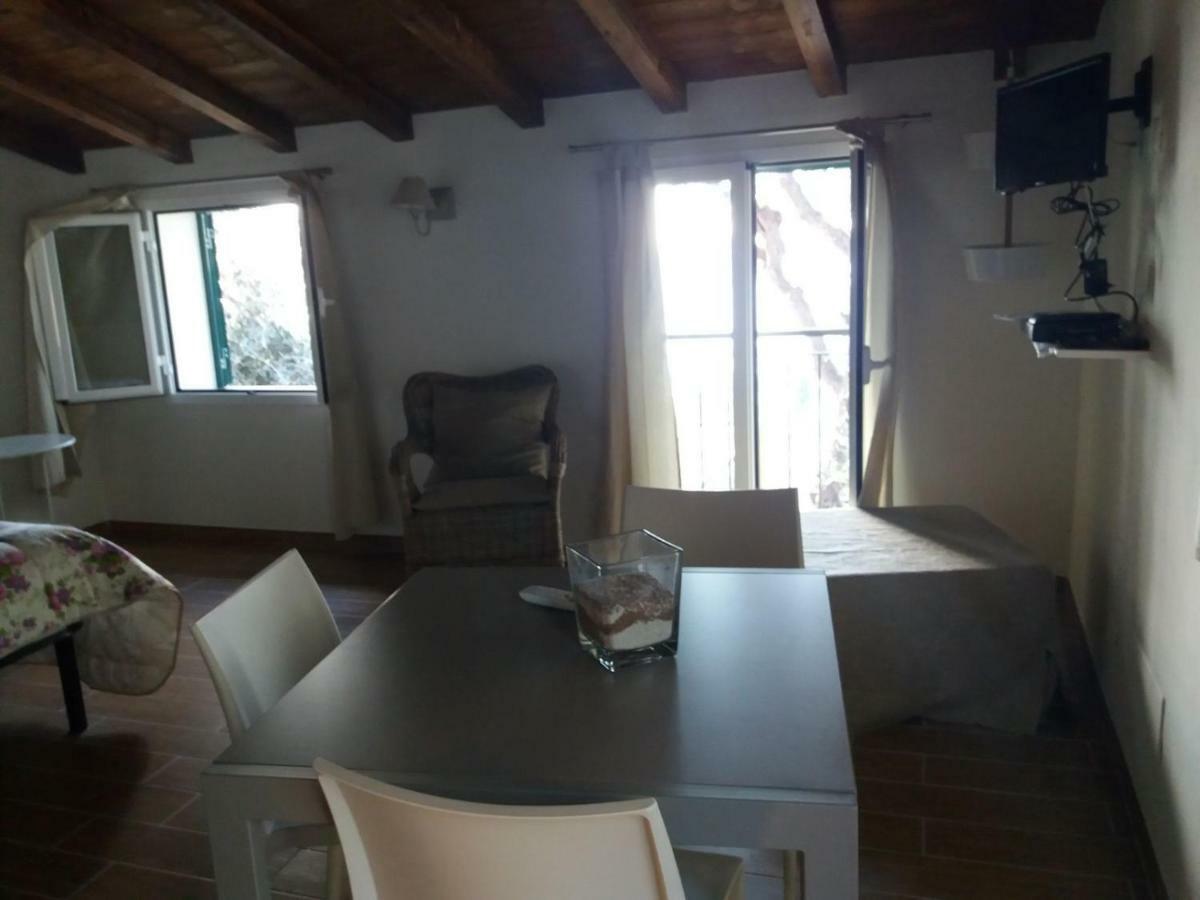 La Torretta Villa Imperia Bagian luar foto