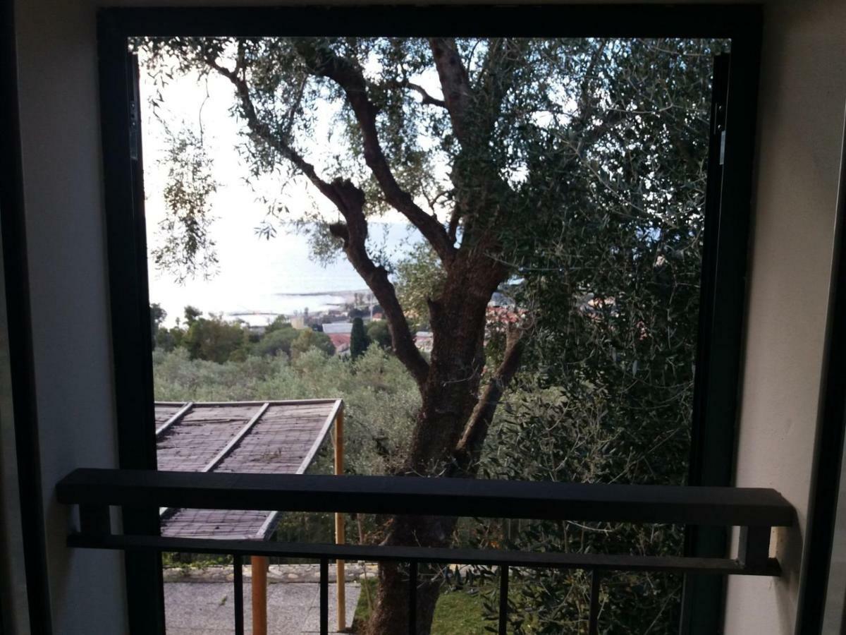 La Torretta Villa Imperia Bagian luar foto